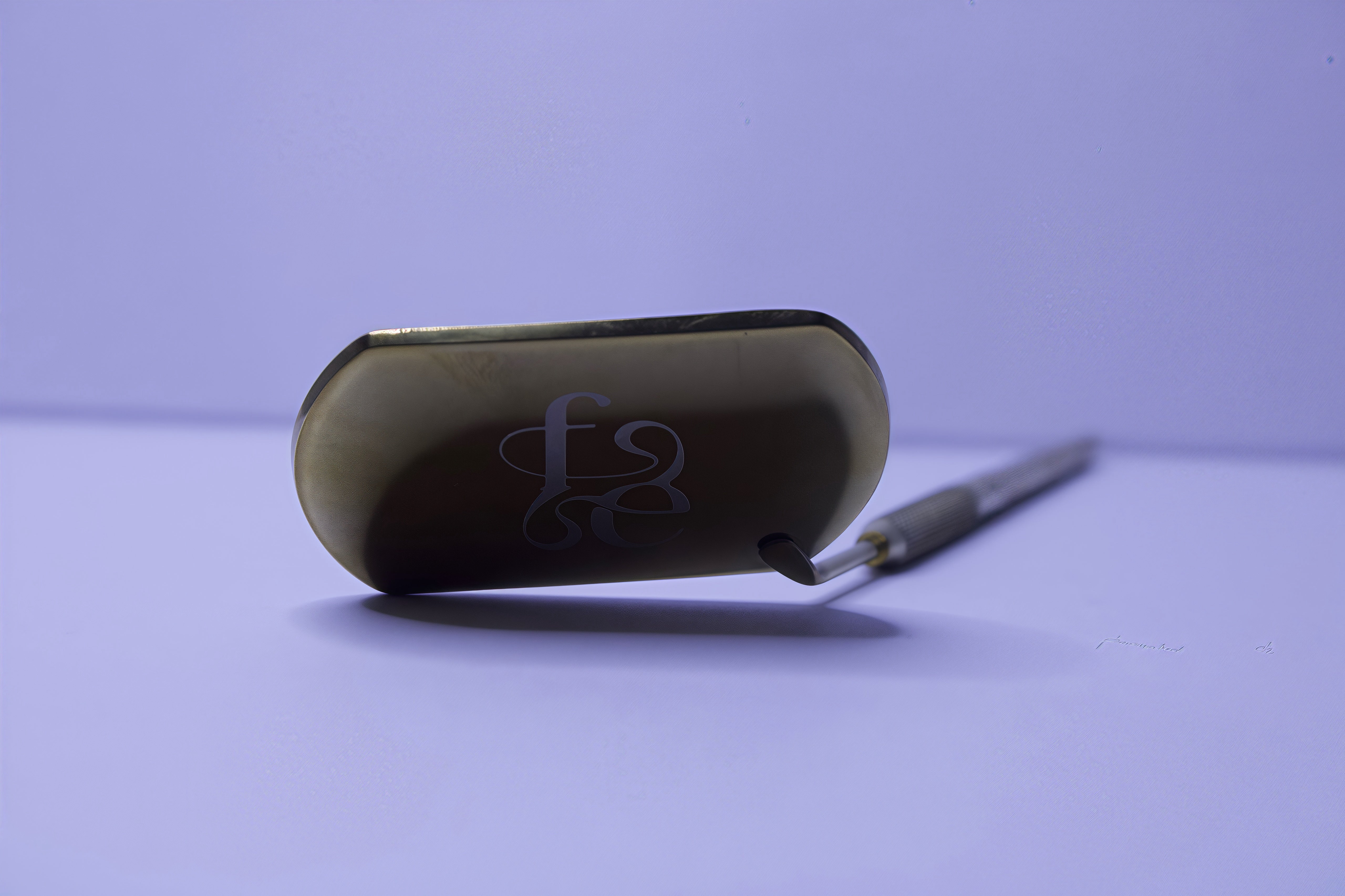 Essence Mirror