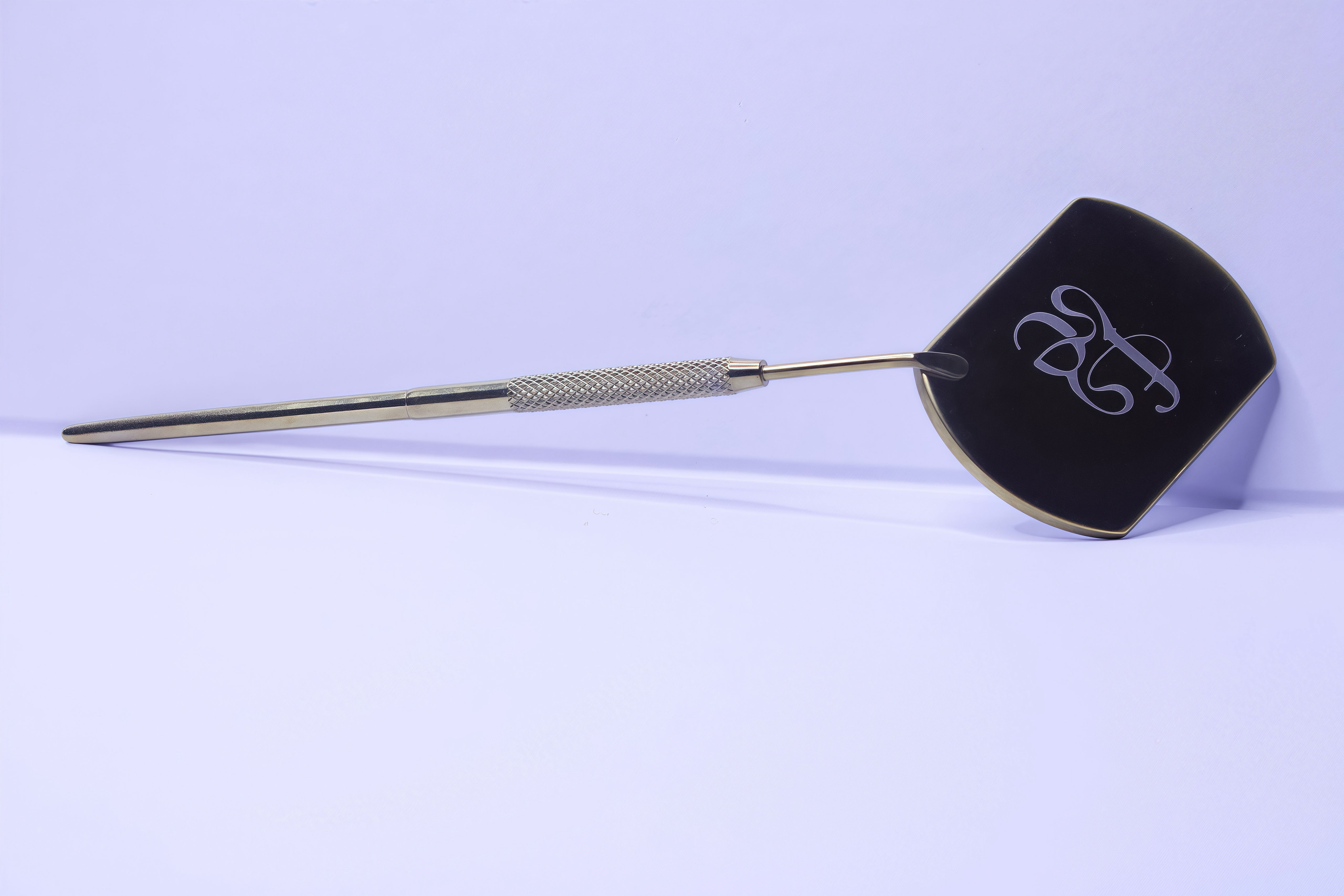 Essence Mirror